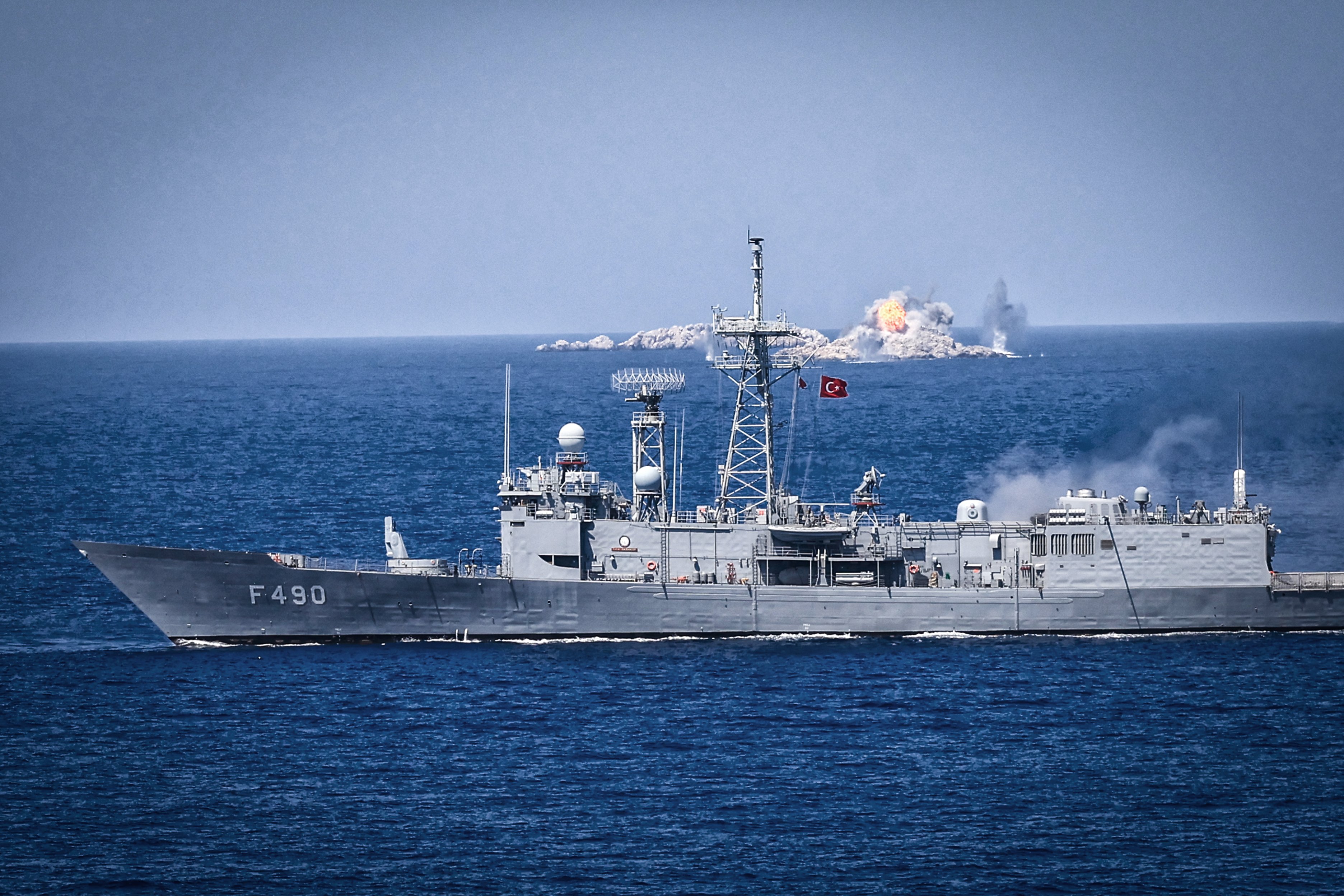 Mavi Vatan Tatbikatı nefes kesti: Mehmetçik'ten hedeflere tam isabet