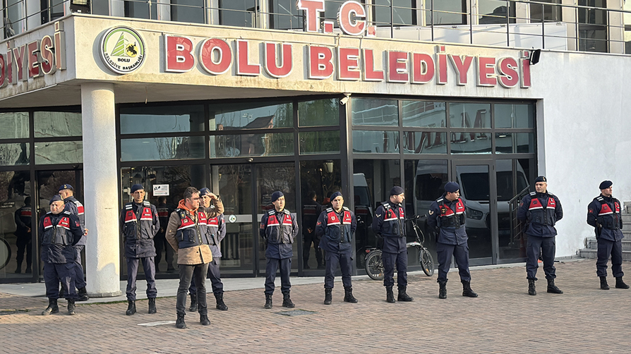 Bolu Belediyesi'ne soruşturmada yeni dalga: Başkan Yardımcısı gözaltına alındı