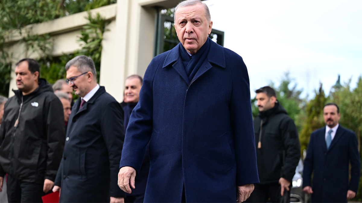 Cumhurbaşkanı cuma namazını Hz. Ali Camisi'nde kıldı