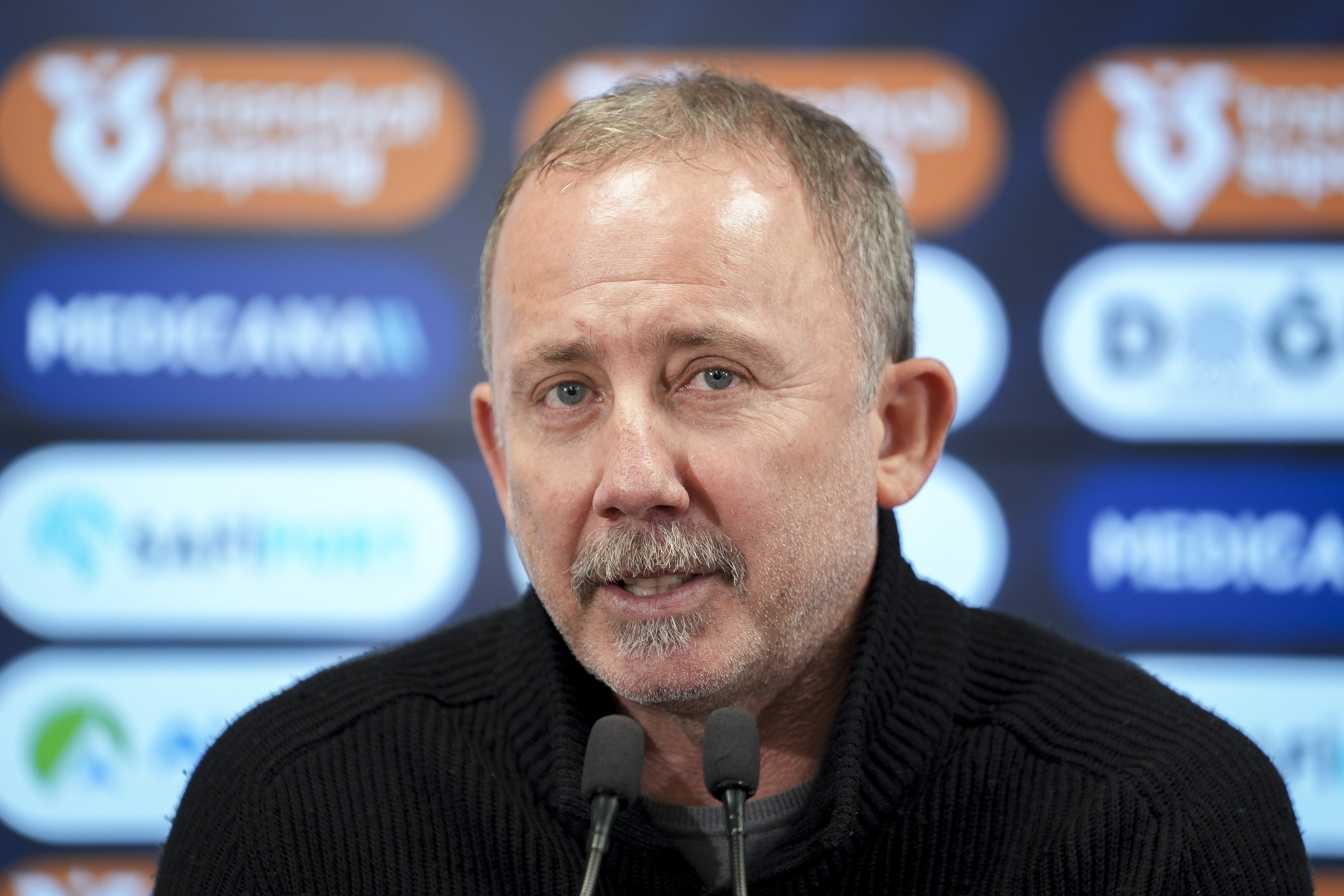 Sergen Yalçın: Kendi taraftarımızın önünde kazanmak istiyoruz