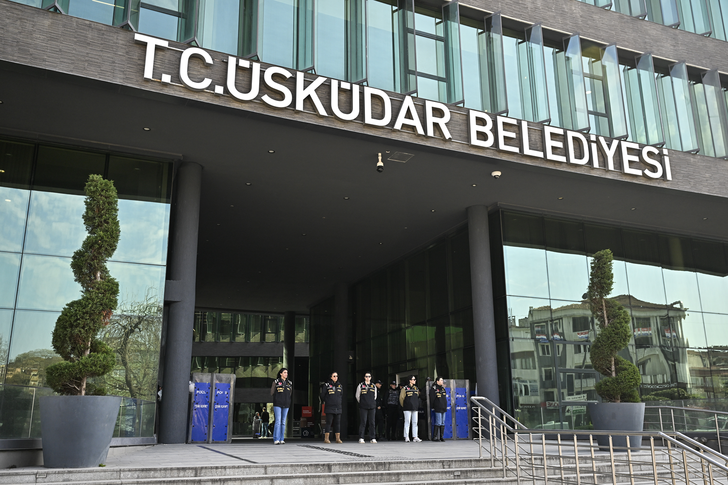 Üsküdar Belediyesi soruşturması: 21 şüpheli adliyede