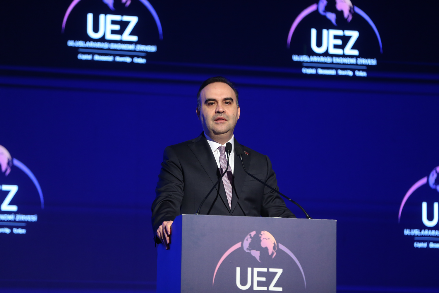 Bakan Kacır: Türkiye hiçbir ülkenin başaramadığı bir ihracat kabiliyeti seviyesine erişti