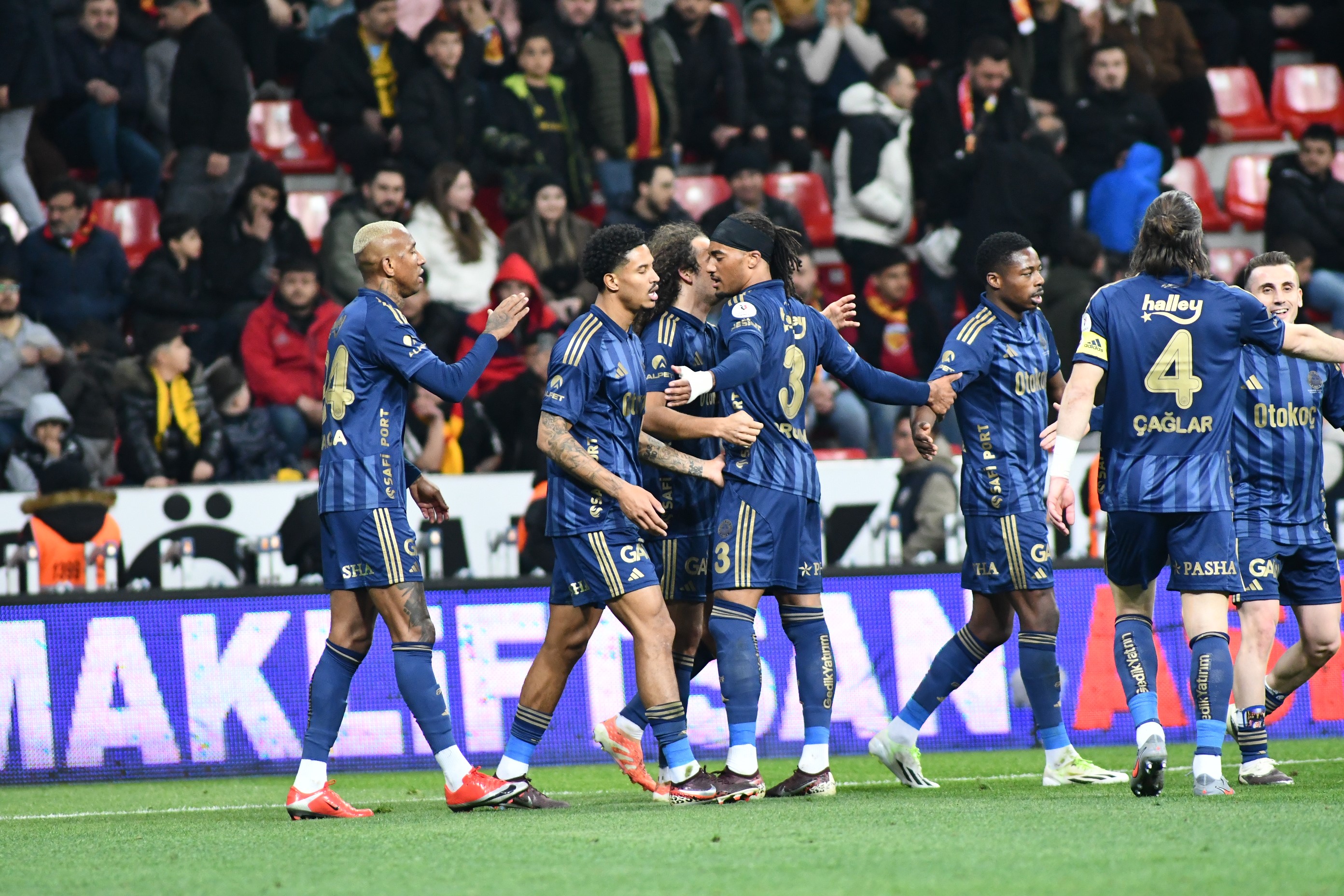 Fenerbahçe'den Galatasaray maçı sonrası paylaşım