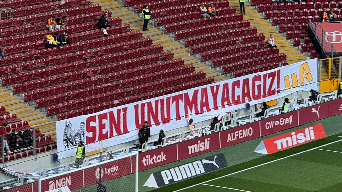 Galatasaray, Lucescu'yu andı!