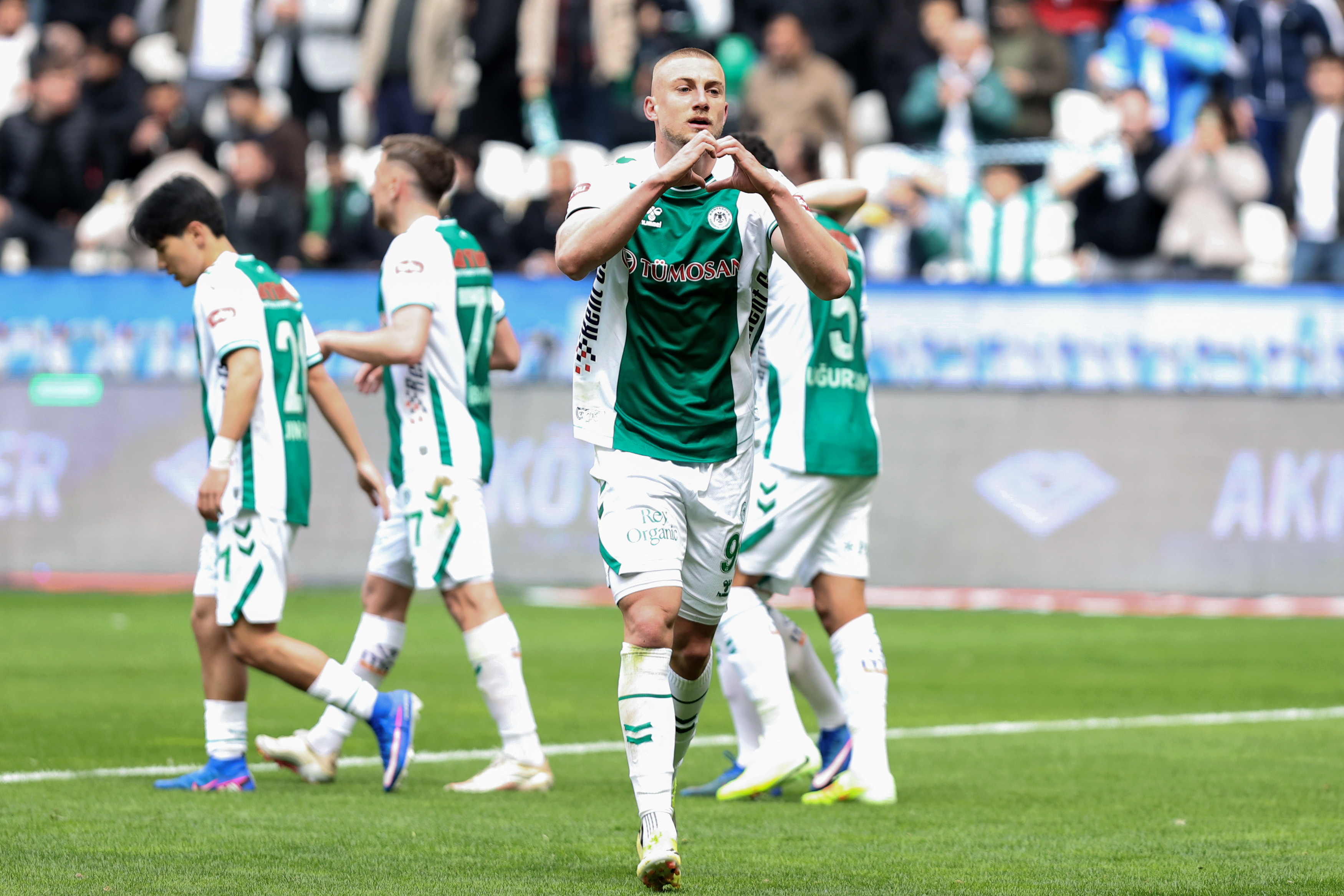Konyaspor seriyi 5 maça çıkardı