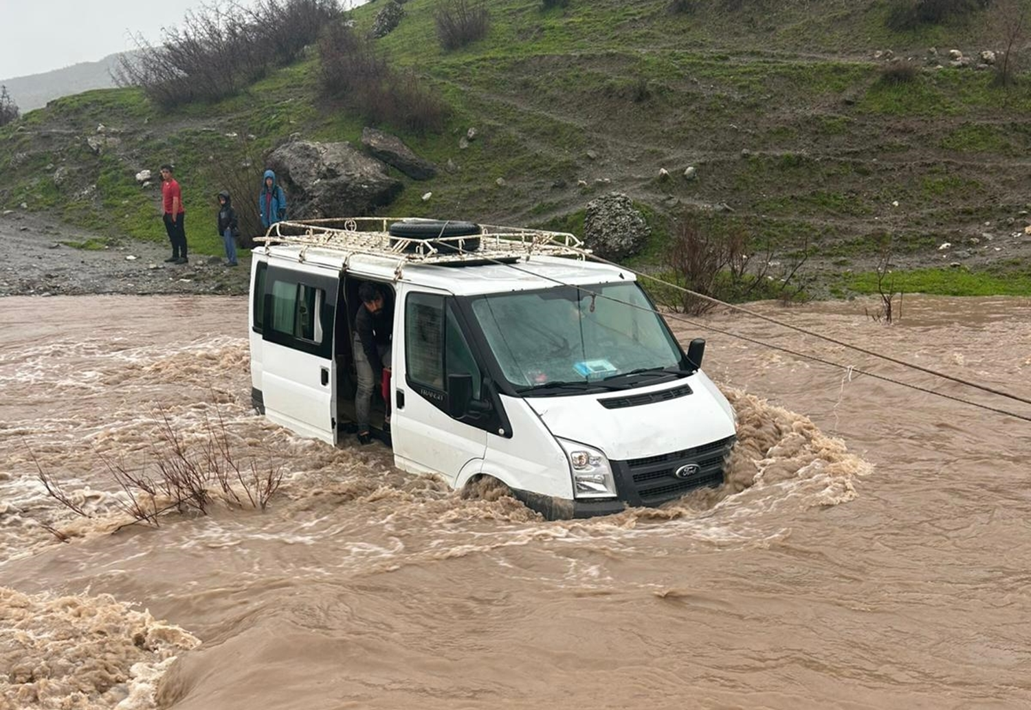 Siirt'te dere taştı hasta kadın hayatını kaybetti