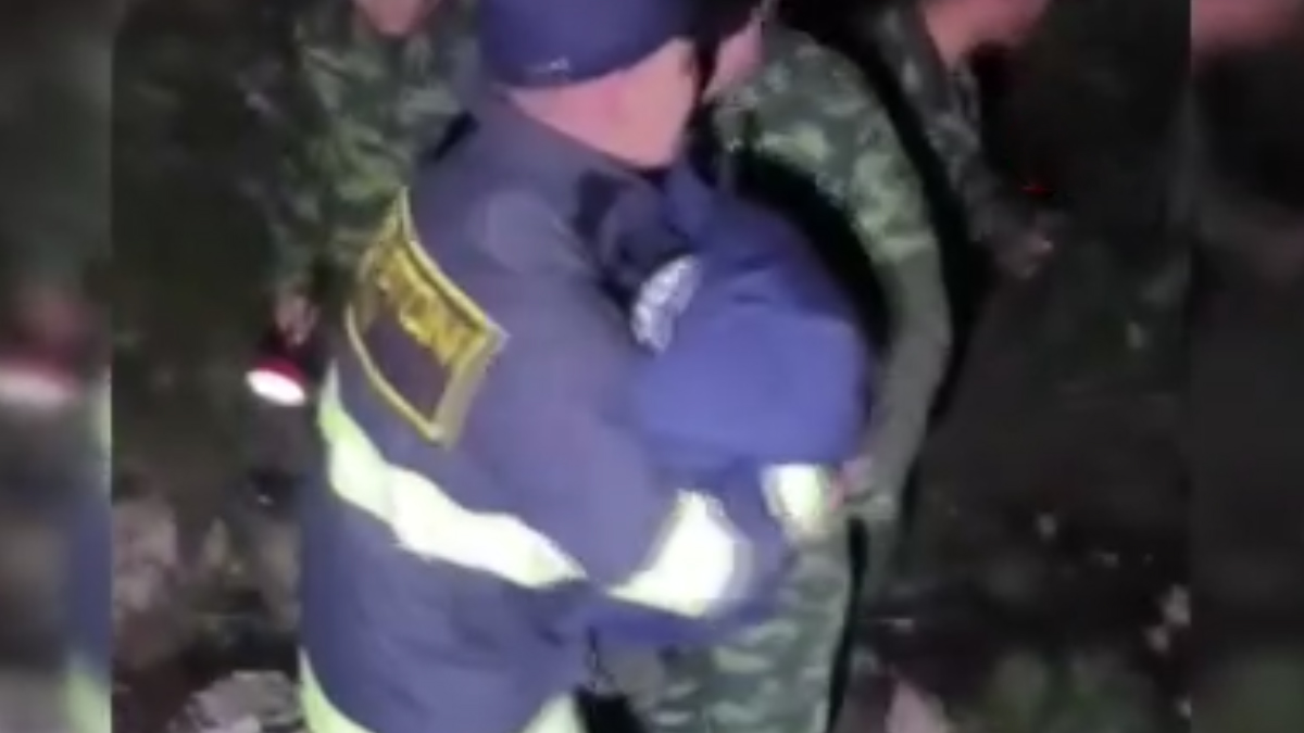 Özbekistan'da akıllara durgunluk veren olay! Dağlık bölgede unutulan çocuk saatler sonra bulundu