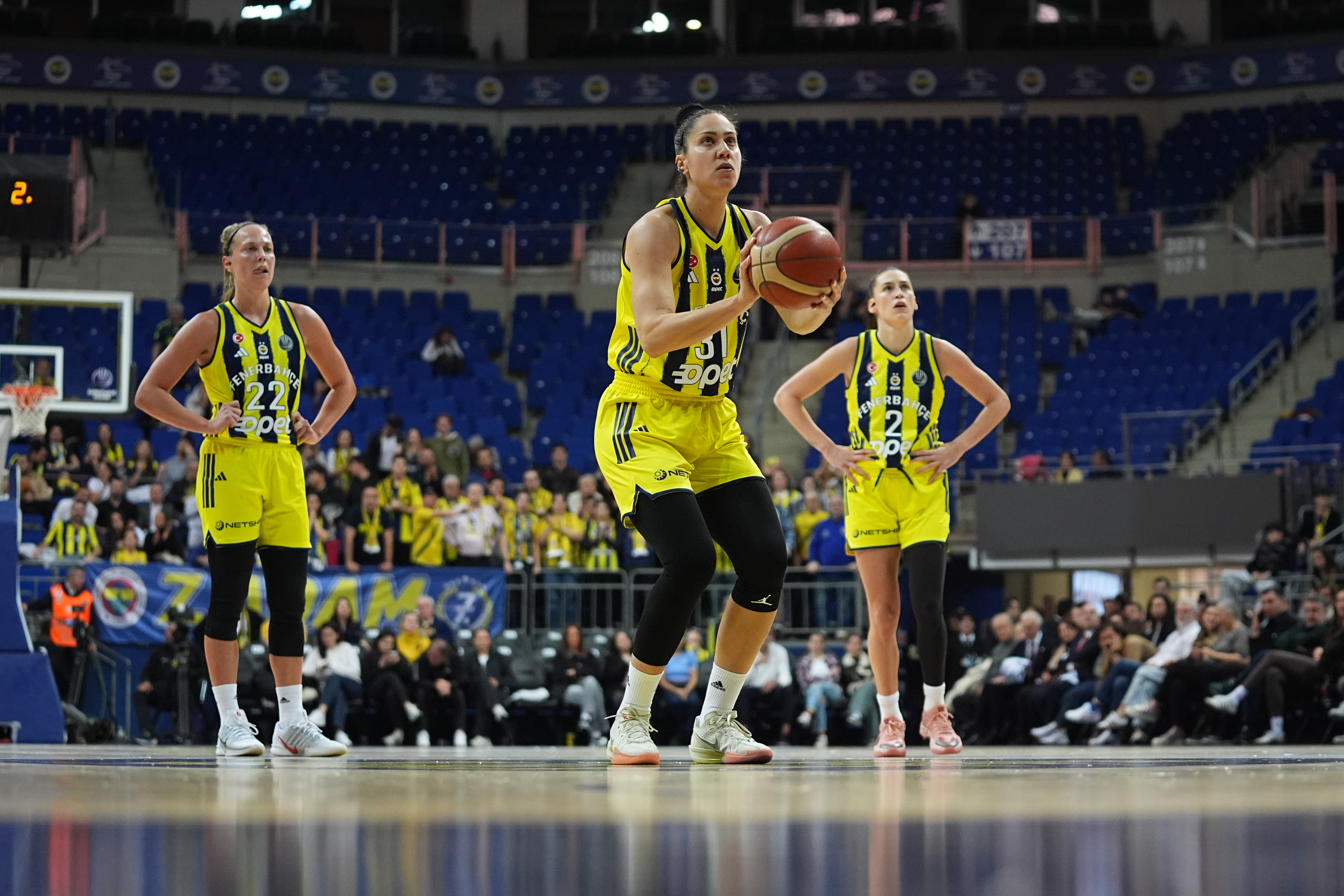 Nikolina Milic: Fenerbahçe'de yer almak demek her zaman kupalar kazanmak demek