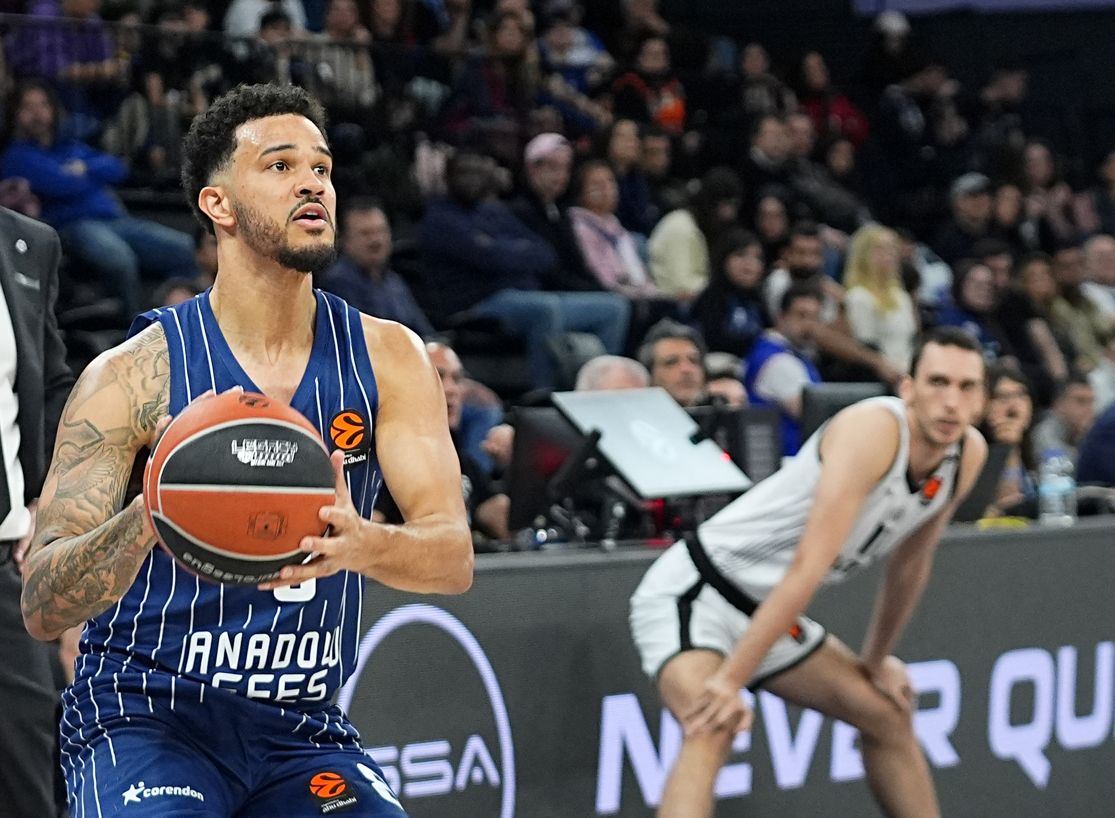 Anadolu Efes, Yunanistan deplasmanında