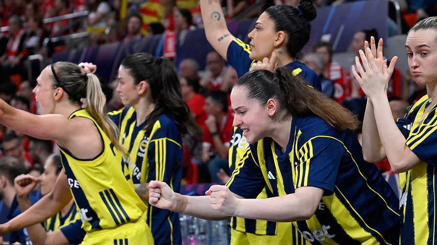 Sarı-lacivertlilerden büyük zafer... Fenerbahçe Opet, finalde!