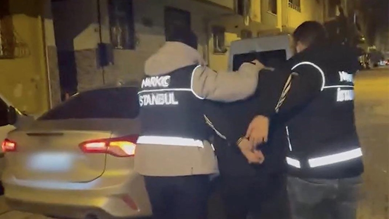 İstanbul'da narkotik pençesi: 7 ilçede 