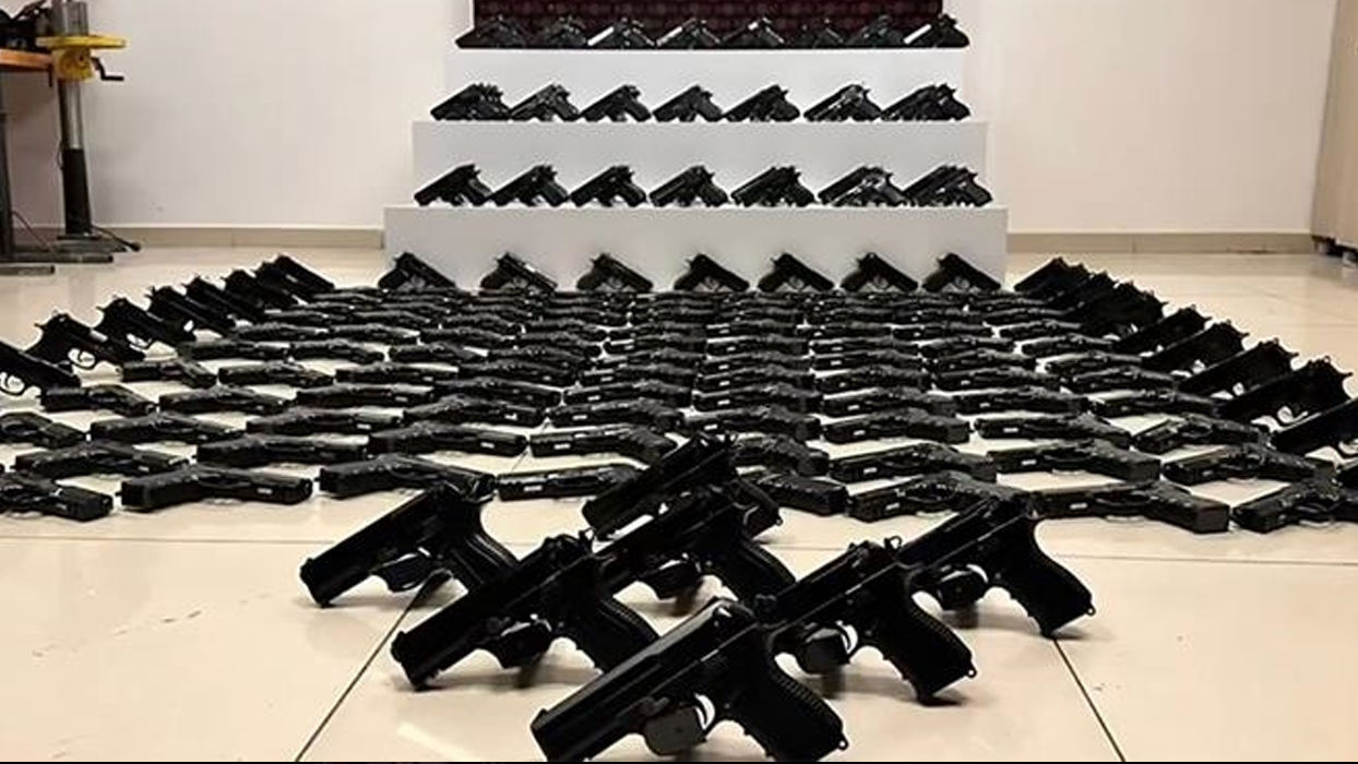 Jandarma suç örgütlerine göz açtırmadı: Adreslerden adeta cephanelik çıktı