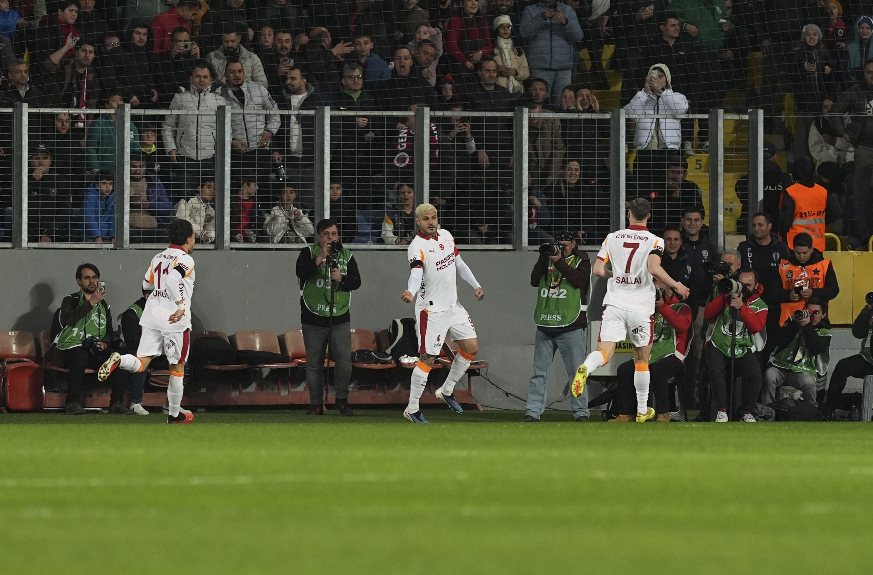 Okan Buruk'tan Gençlerbirliği maçında 2 değişiklik