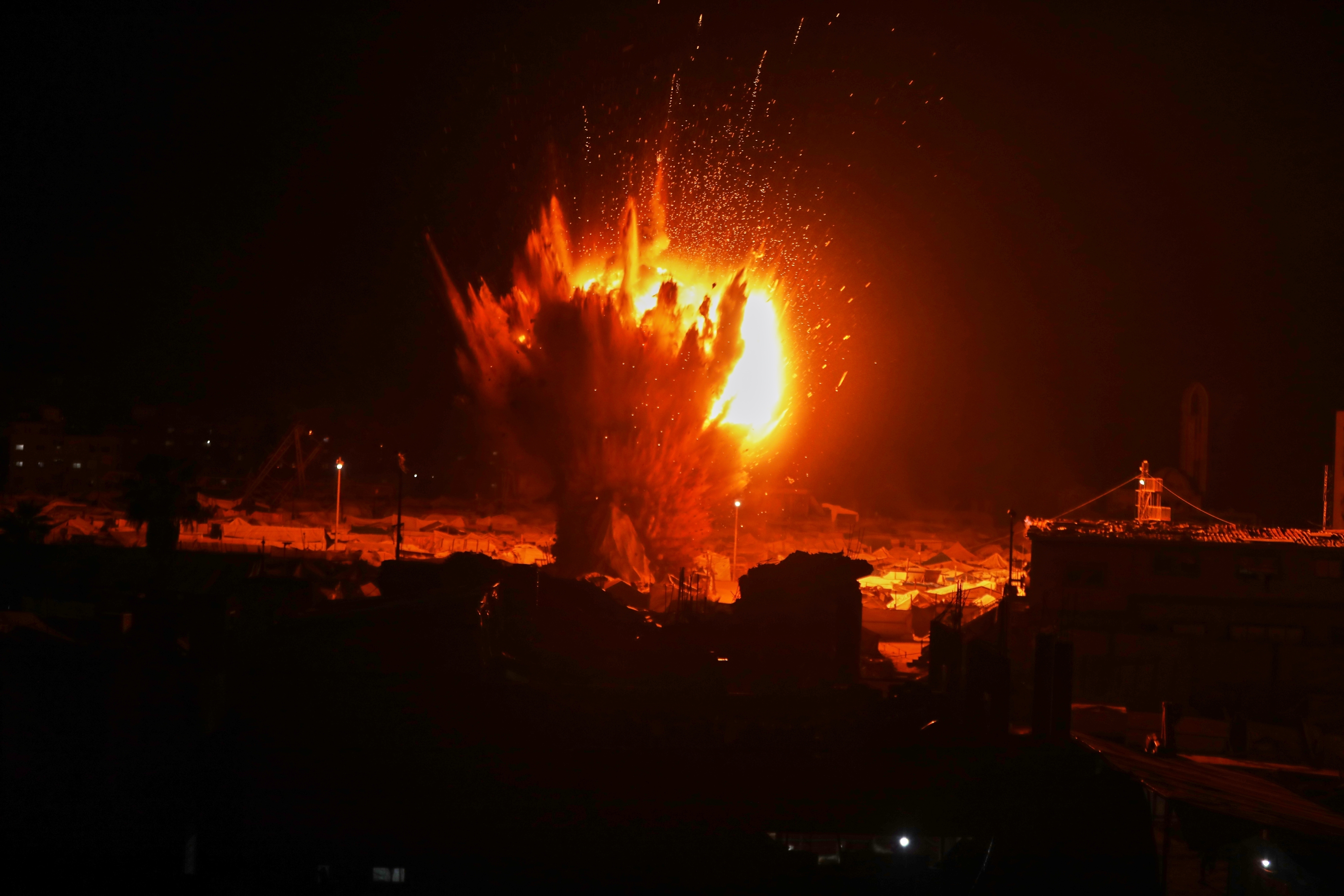 Soykırımcı İsrail'den Gazze'de katliam: Can kaybı 72 bin 549'a çıktı 