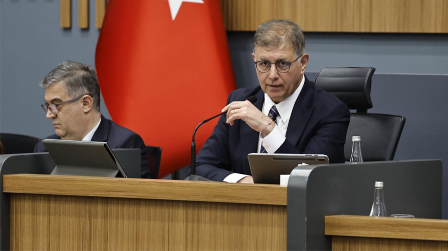 Sözünü tutmak yerine meseleyi kaçmakta buldu! CHP'li Tugay'ın çelişkili tutumuna AK Parti'den tepki