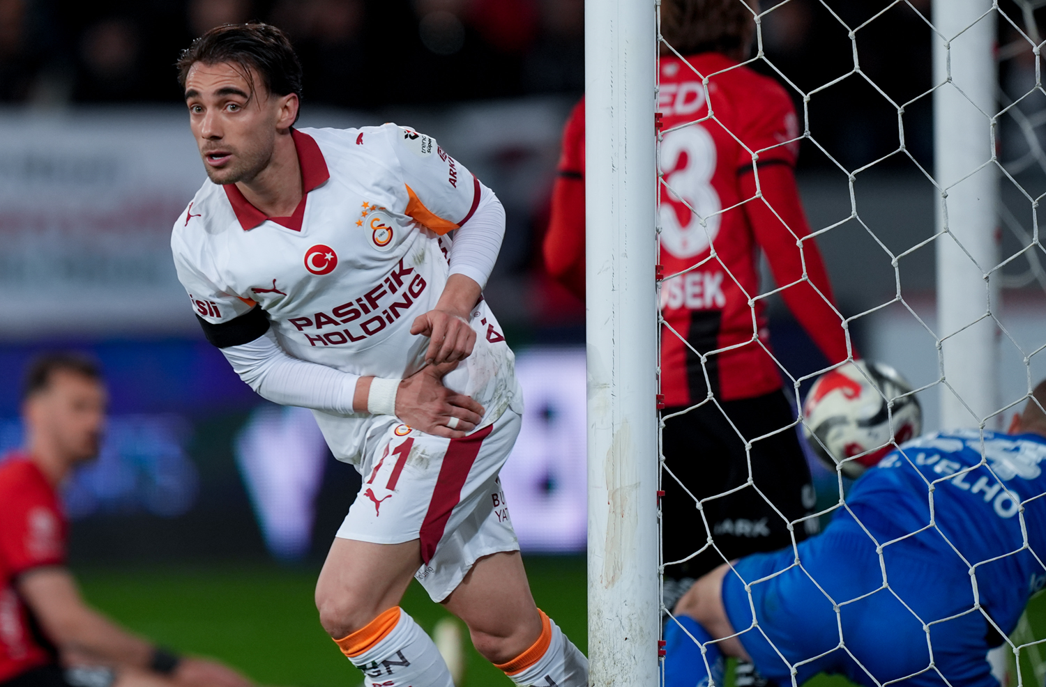 Yunus Akgün ligde 6. golünü kaydetti!