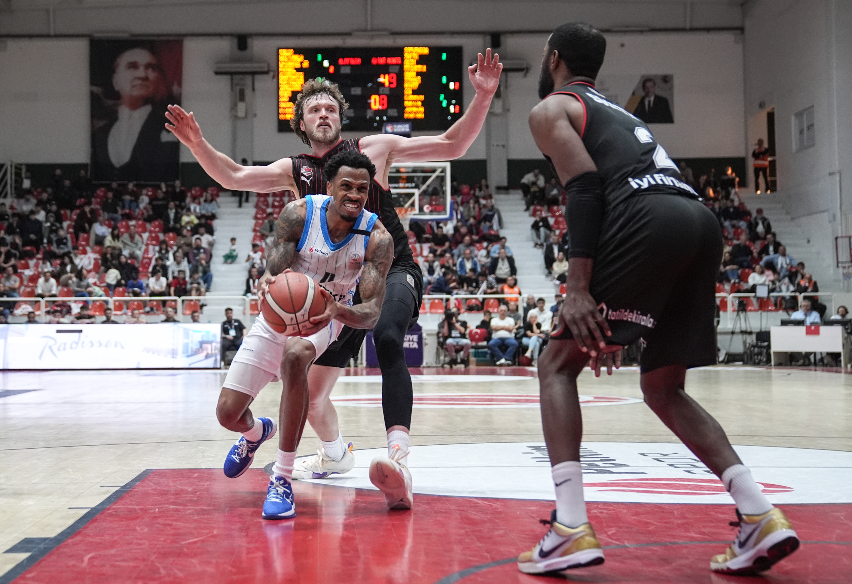 Aliağa Petkimspor'dan farklı galibiyet