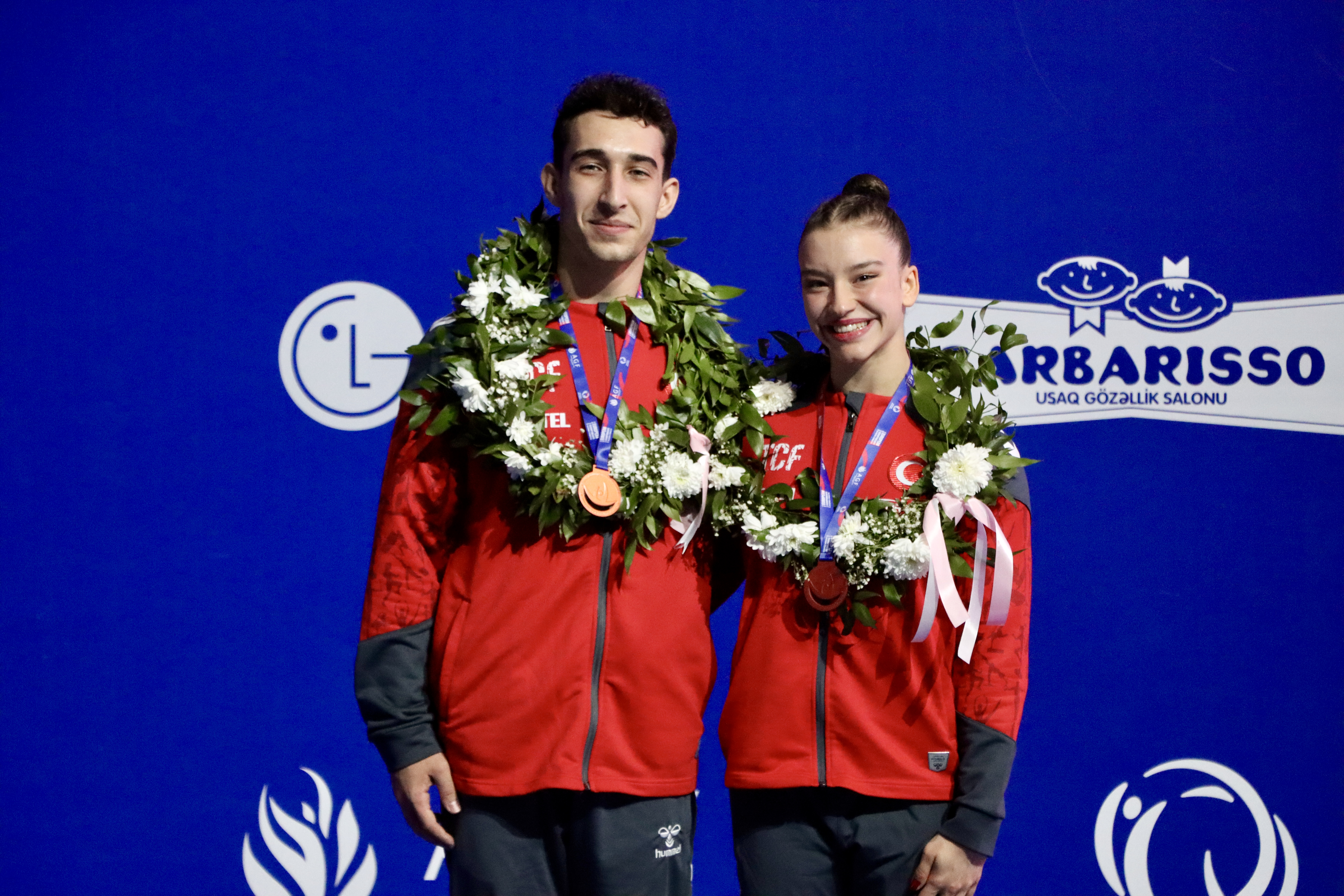 Ayşe Begüm Onbaşı ve Can Derviş Tokyo'dan bronz madalya ile döndü