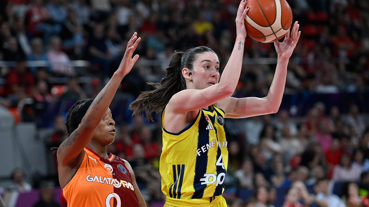 Fenerbahçe, 3. kez Avrupa şampiyonu! Galatasaray'ı yenerek kupayı kazandı