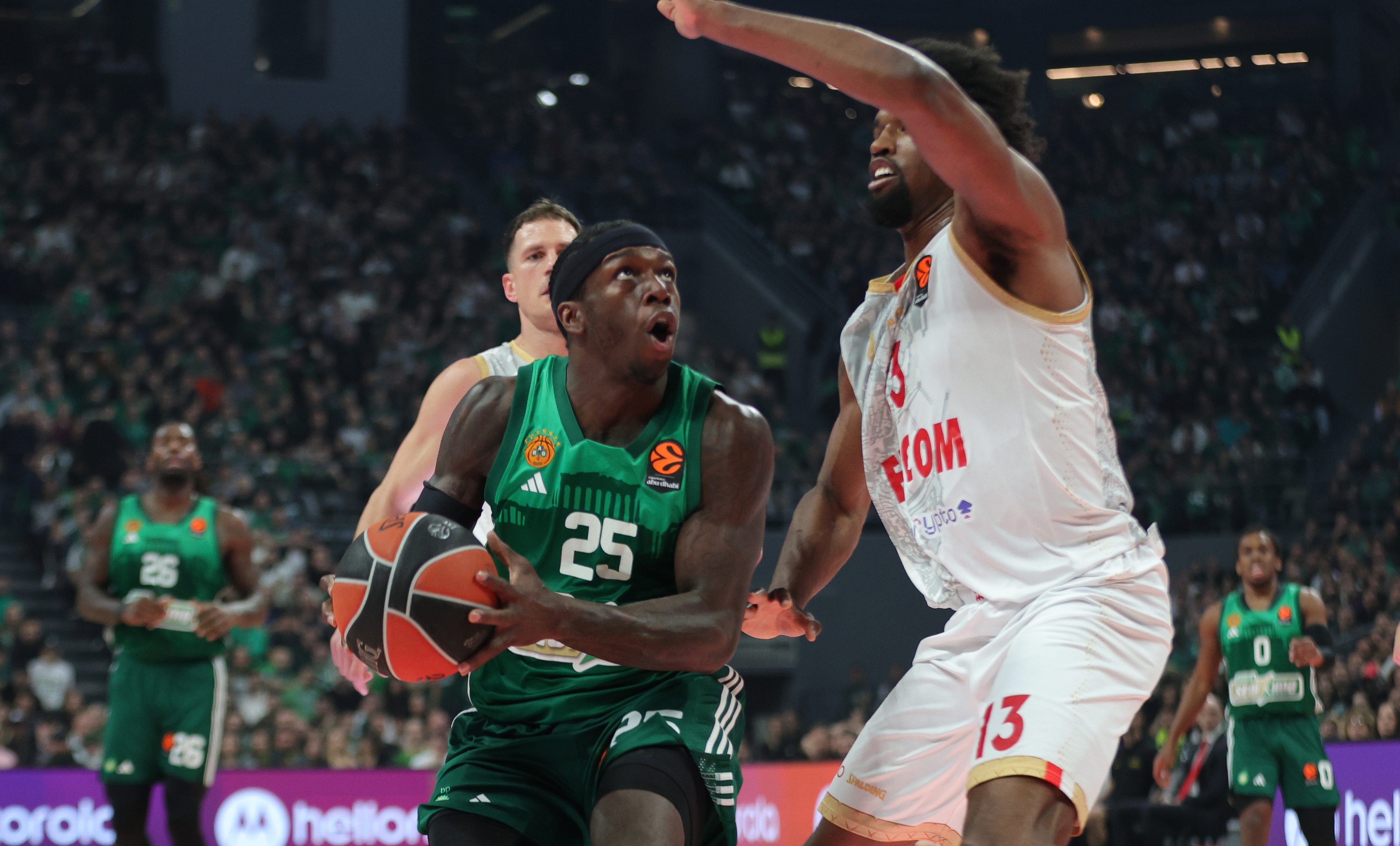 Panathinaikos, Monaco'yu devirerek play-off turuna kaldı