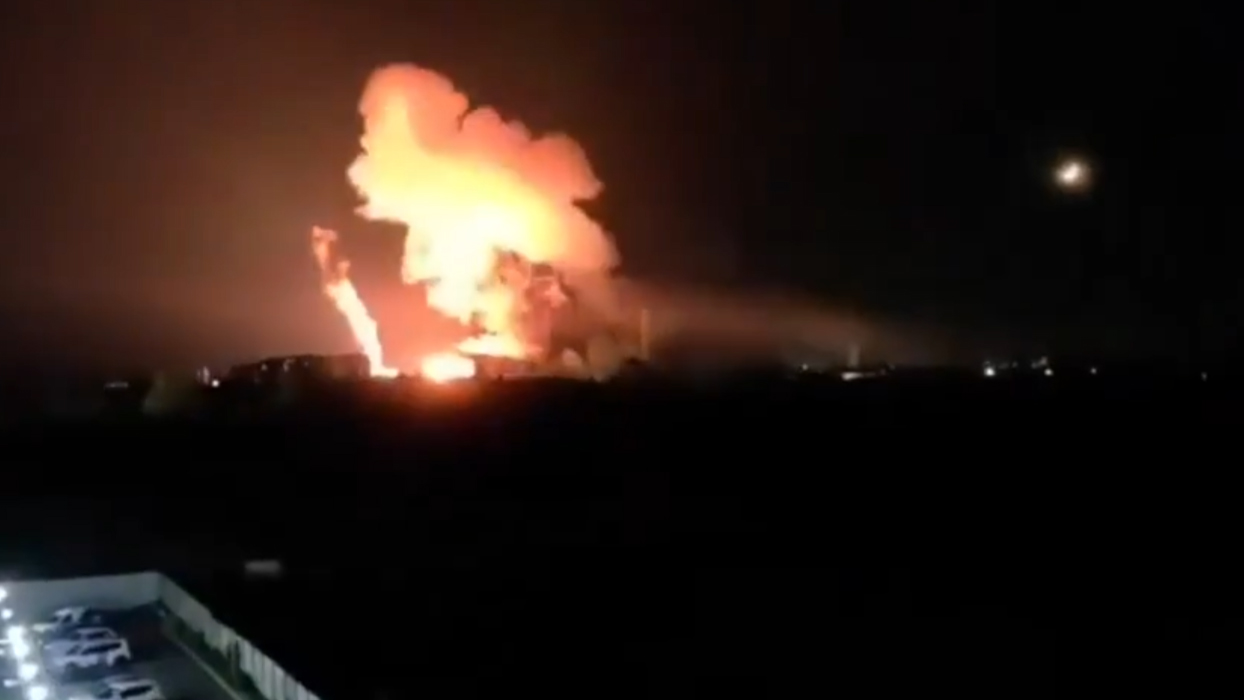 Trafolar alev aldı: Romanya'da enerji santralinde patlama