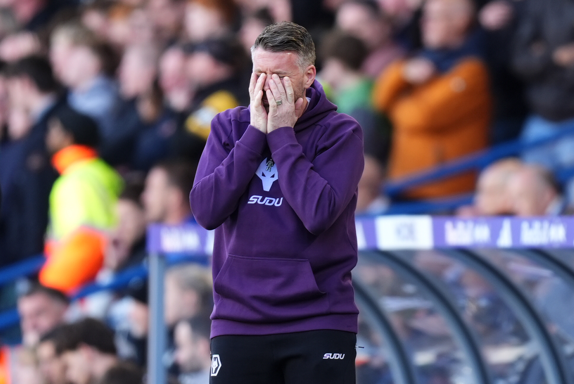 Wolverhampton Premier Lig'e veda etti