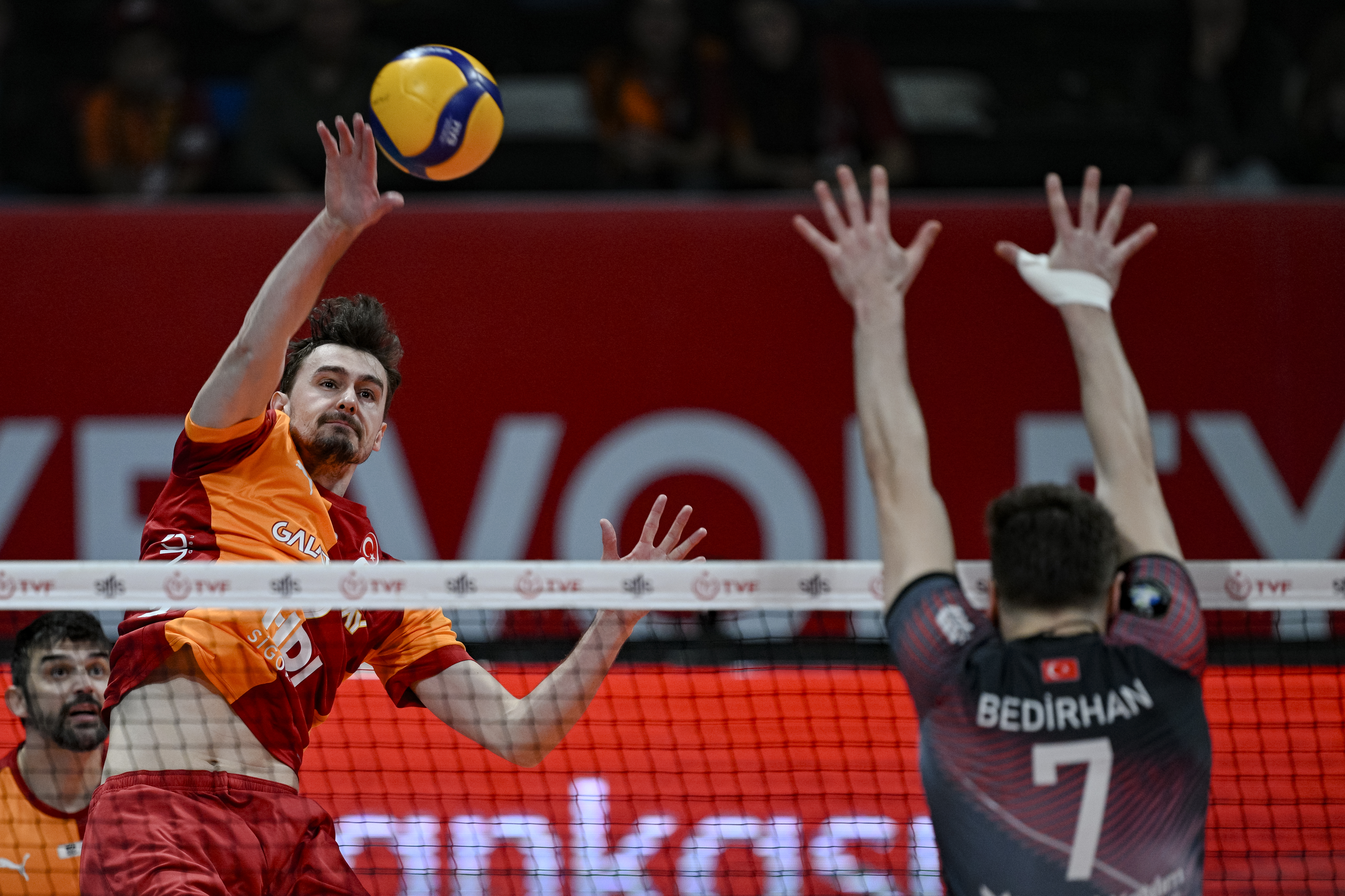 Ziraat Bankkart seride avantaj yakaladı