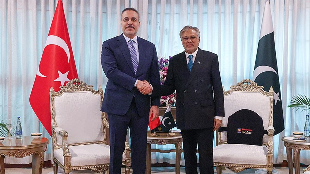 Dışişleri Bakanı Fidan, Pakistanlı mevkidaşı ile görüştü