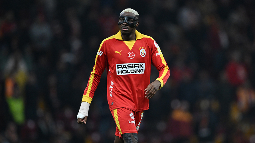 Maç sonu gerilim! Osimhen hakeme tepki gösterdi