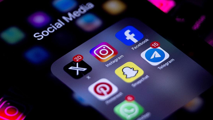 Avrupa'da sosyal medya endişesi! Bir ülke daha çocuklar için yasağa hazırlanıyor