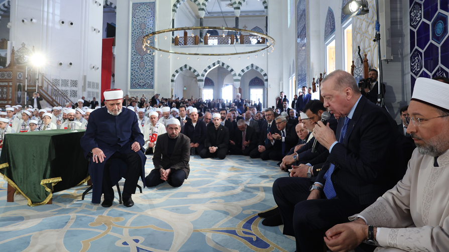 Cumhurbaşkanı Erdoğan'dan Kur'an tilaveti: İcazet Mersimi'ne iştirak etti
