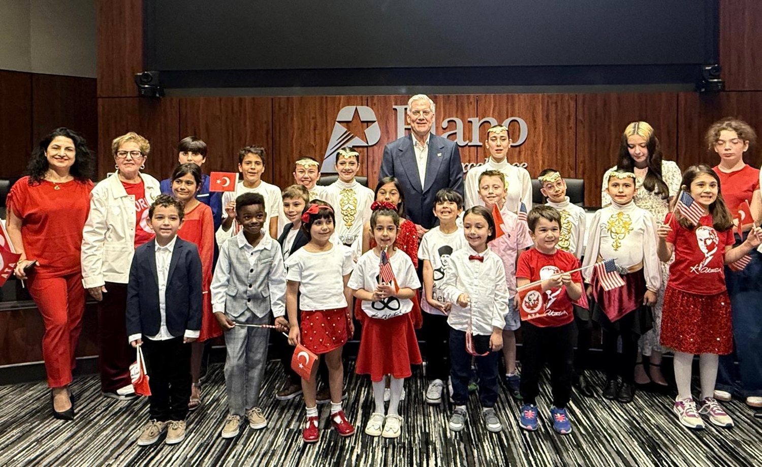 Texas'ta 23 Nisan kutlandı