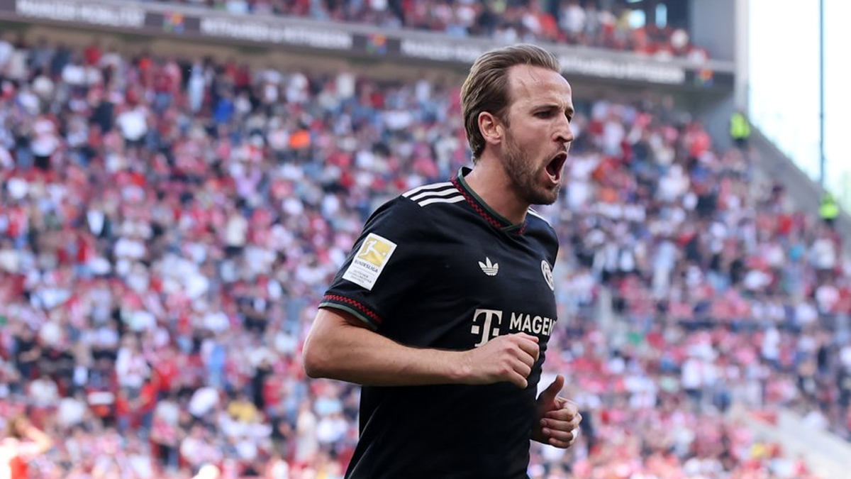 Şampiyon Bayern, 3-0'dan geri dönüp 3 puanı aldı