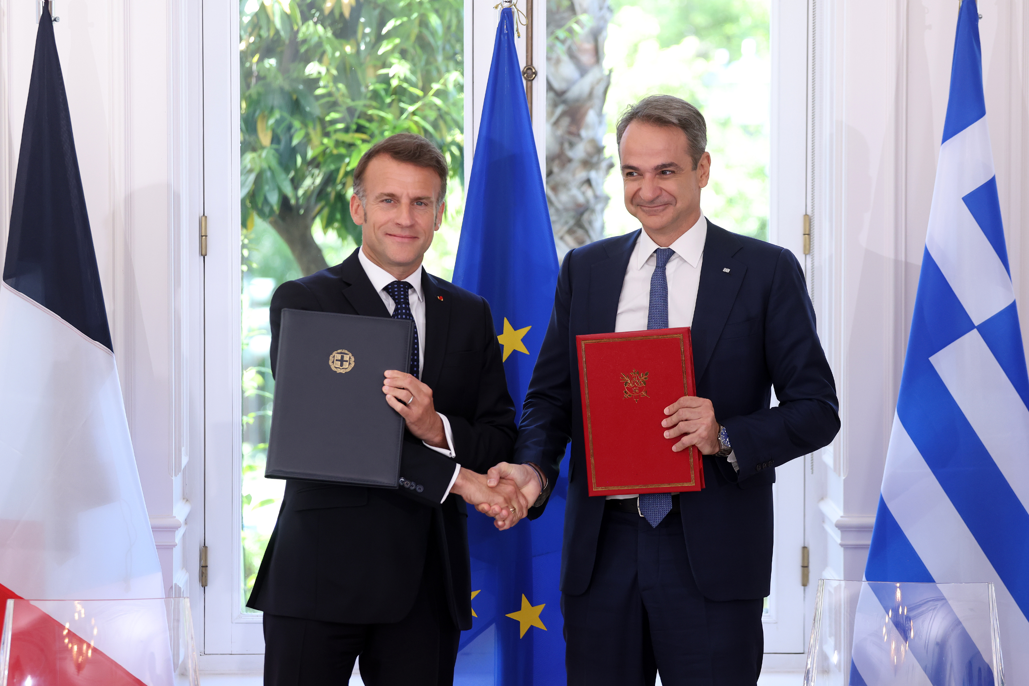 Süresiz olarak yenilendi! Yunanistan ve Fransa'dan savunma hamlesi