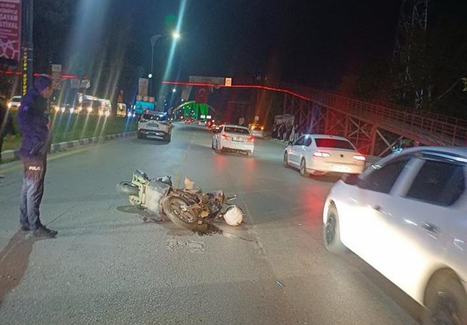 İki motosiklet çarpıştı: Polis memuru yaşamını yitirdi