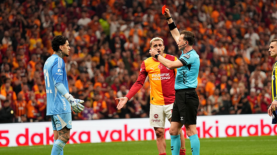 Ederson'dan gece yarısı açıklaması! 