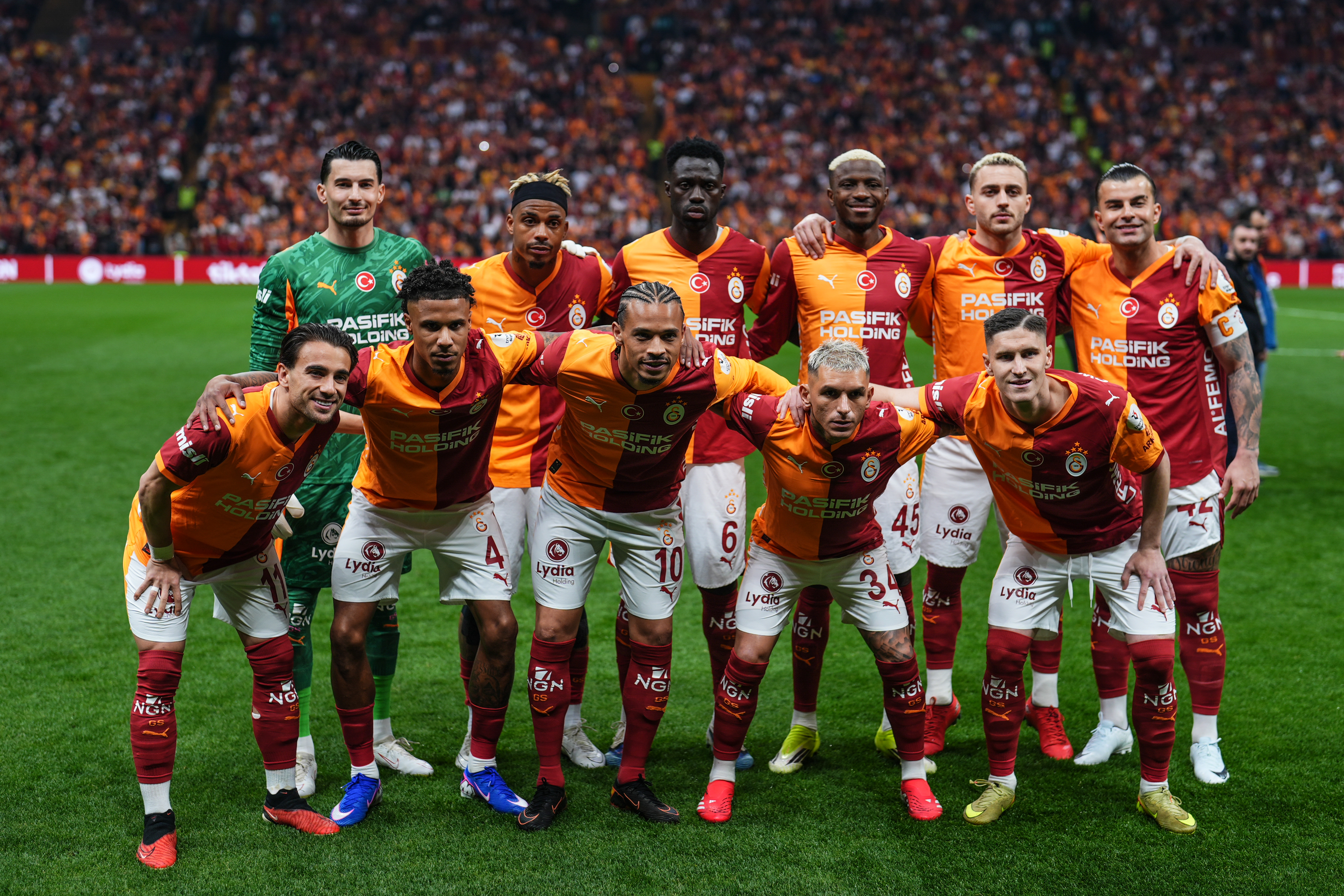 Galatasaray şampiyonluk için sahaya çıkıyor! Gözler Samsunspor deplasmanında