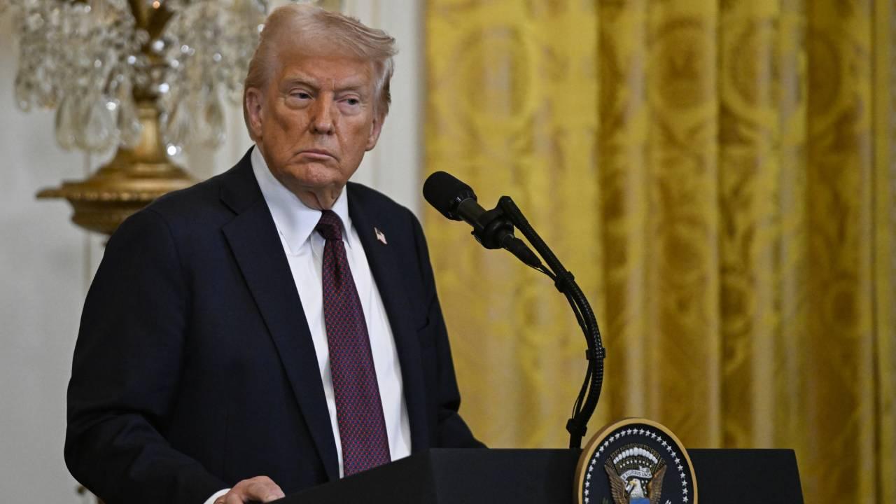 ABD Başkanı Trump: İran çöküş içinde, Hürmüz'ü açmamızı istiyorlar 