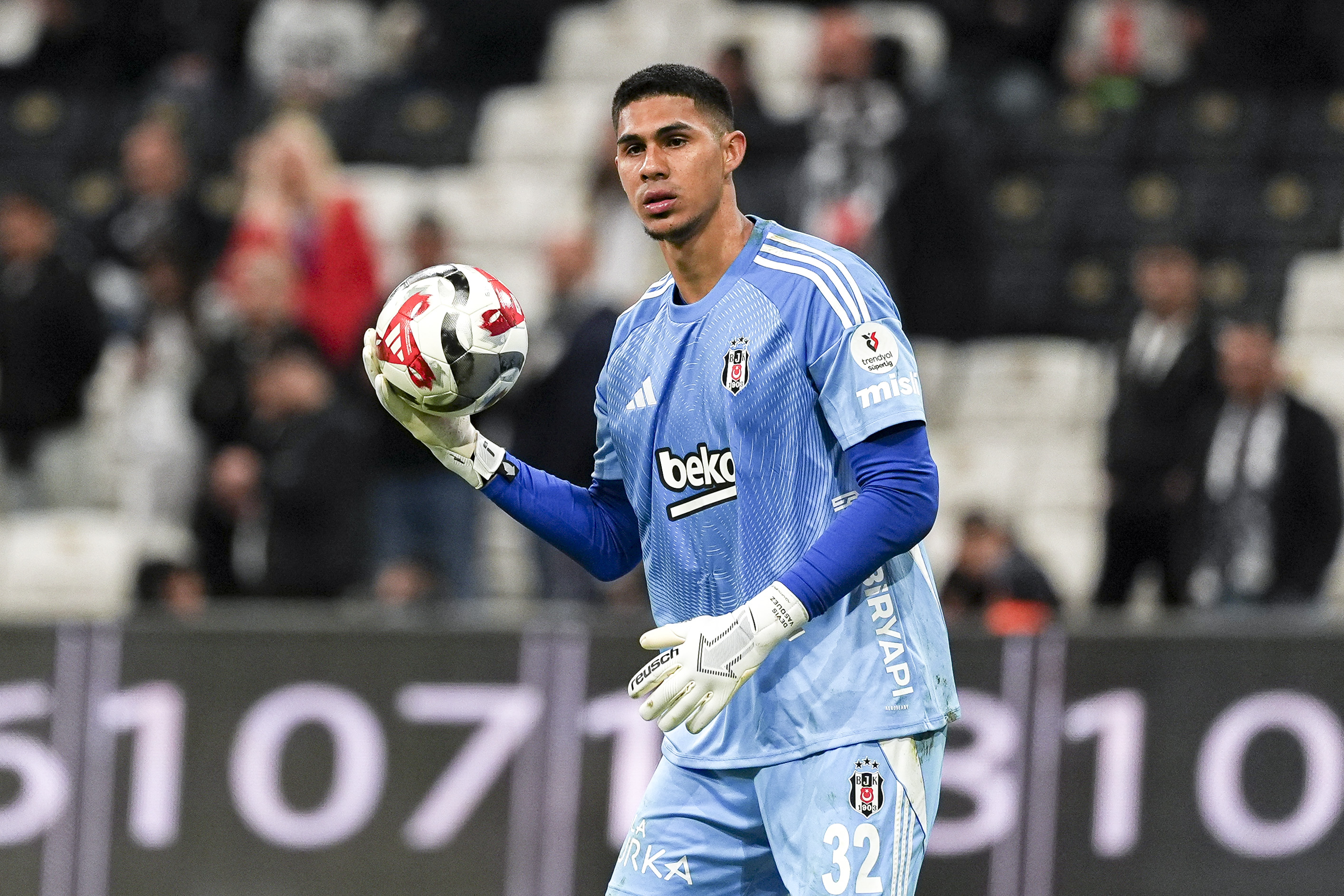 Devis Vazquez: Beşiktaş formasını giyme onuruna sahip olduğum için çok mutluyum