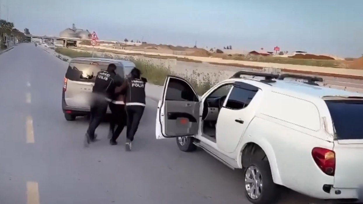 Zehir tacirlerine geçit yok! Yüzlerce şüpheli yakalandı