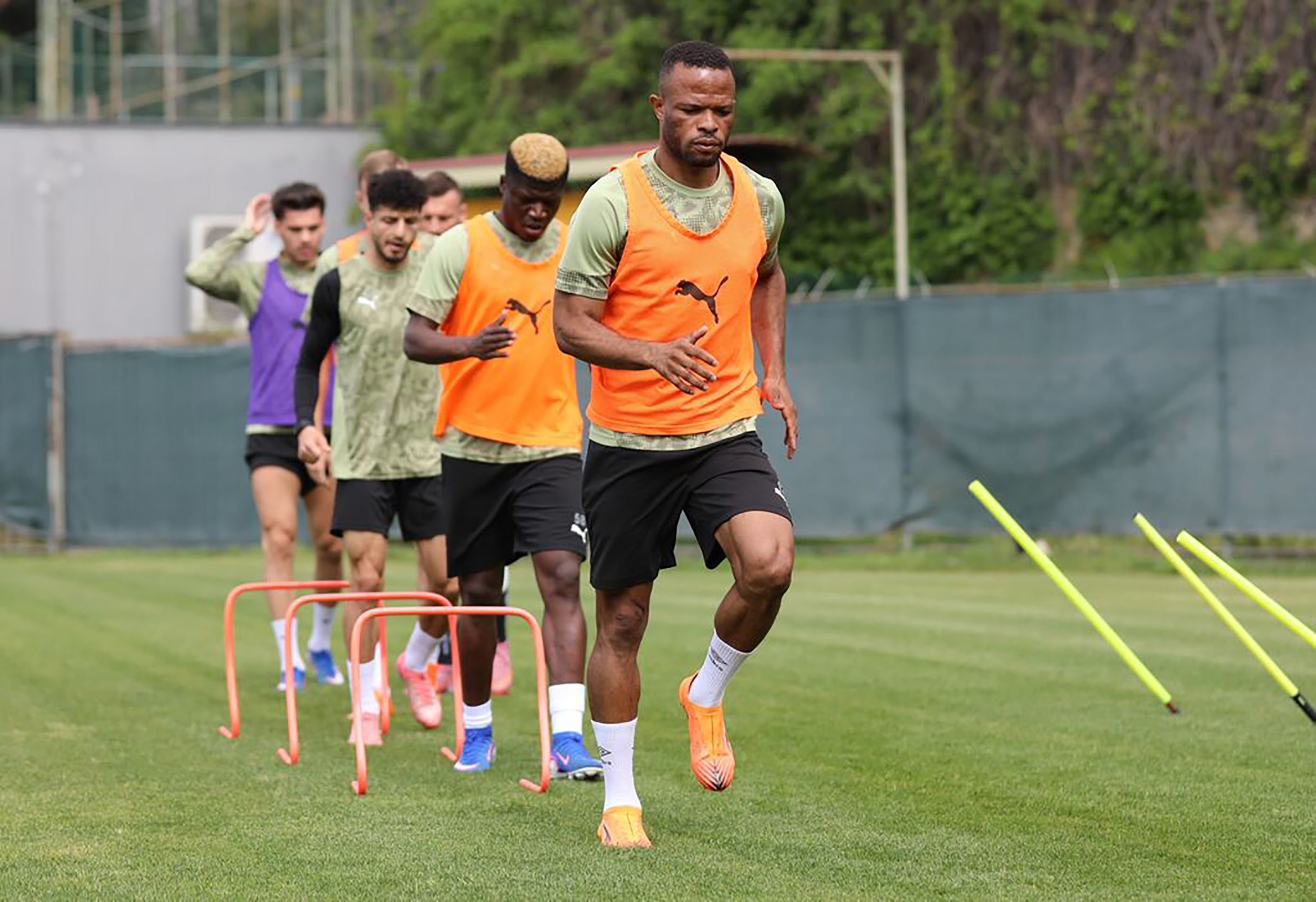 Alanyaspor, Antalyaspor mesaisine başladı