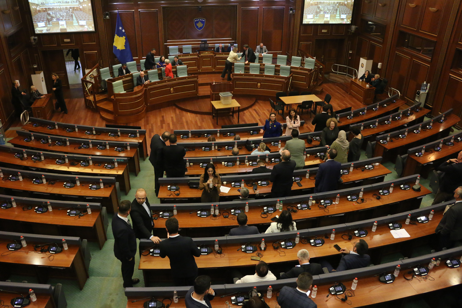 Kosova'da yeniden erken genel seçime gidiliyor