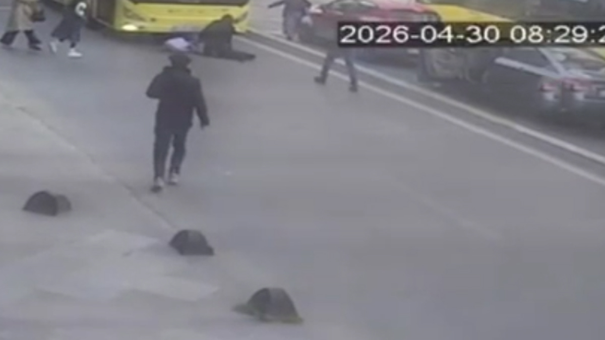 İETT otobüsü 12 yaşındaki çocuğu ezdi geçti! Dehşet anları saniye saniye kaydedildi