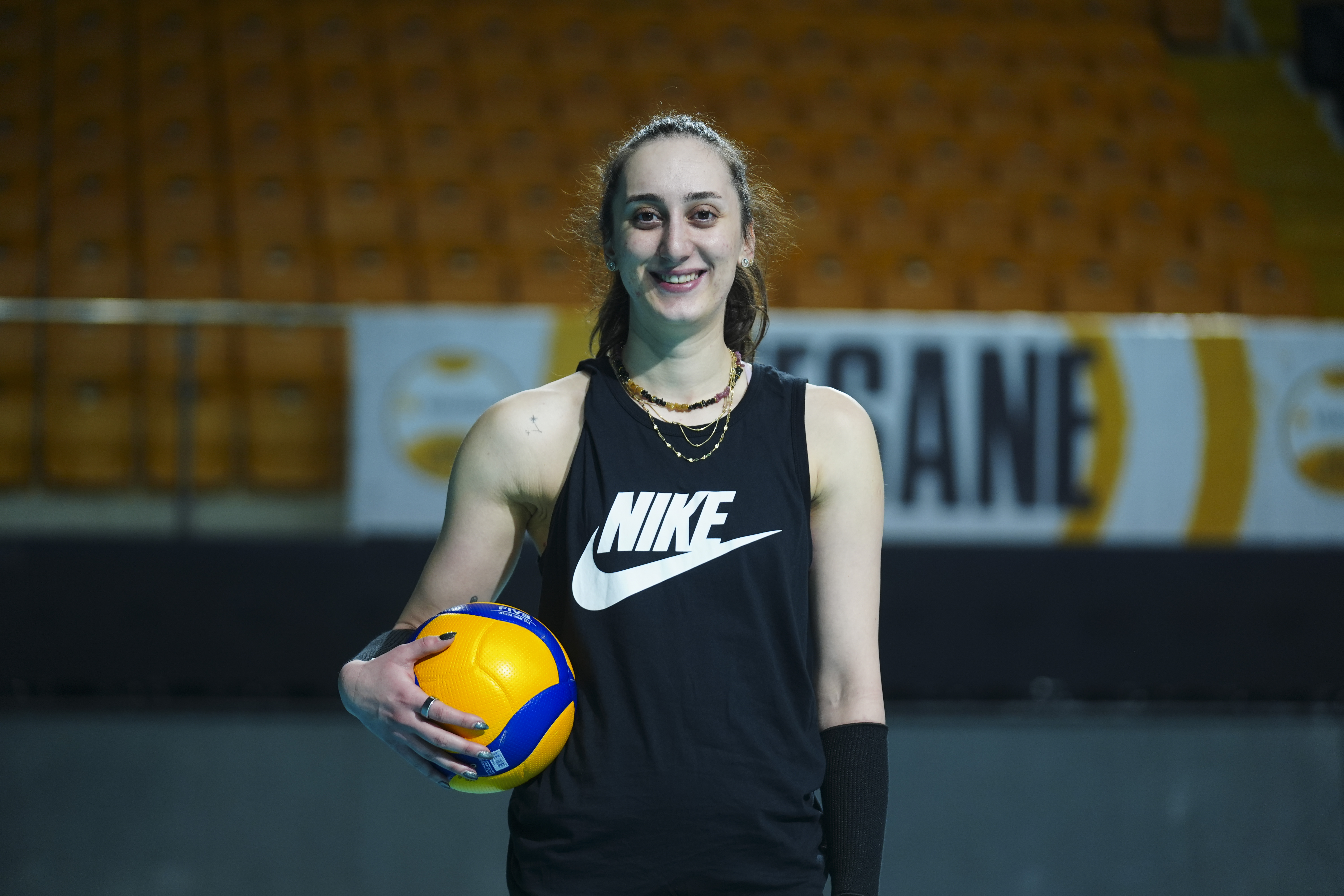 VakıfBanklı voleybolcu Ayça Aykaç Altıntaş: Kupayla veda etmek her oyuncunun hayalidir