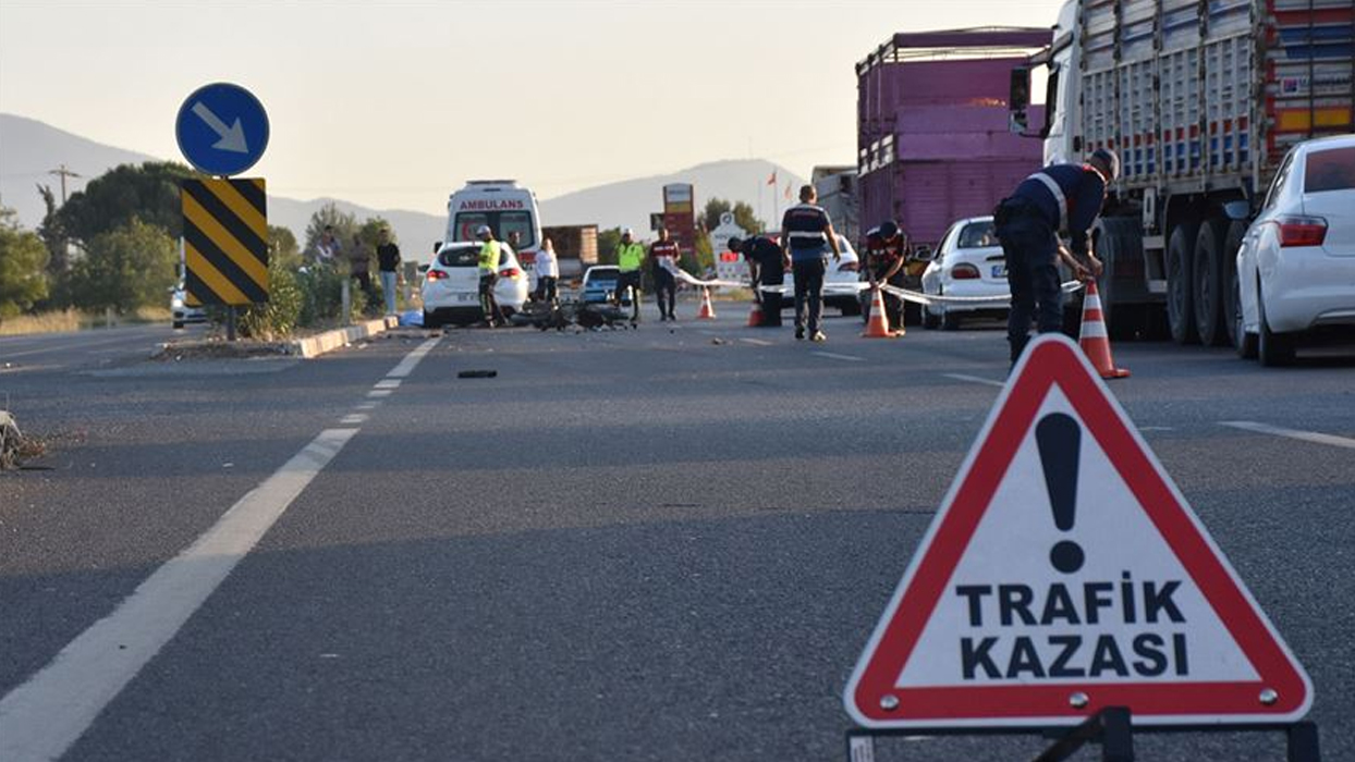 Afyonkarahisar'da feci kaza: Çok sayıda yaralı var