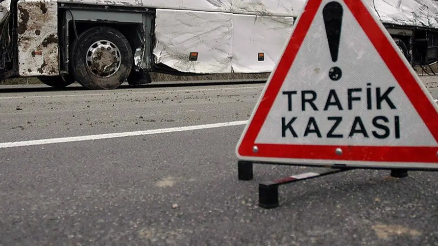 Balıkesir'de yolcu otobüsü devrildi: 3 kişi hayatını kaybetti