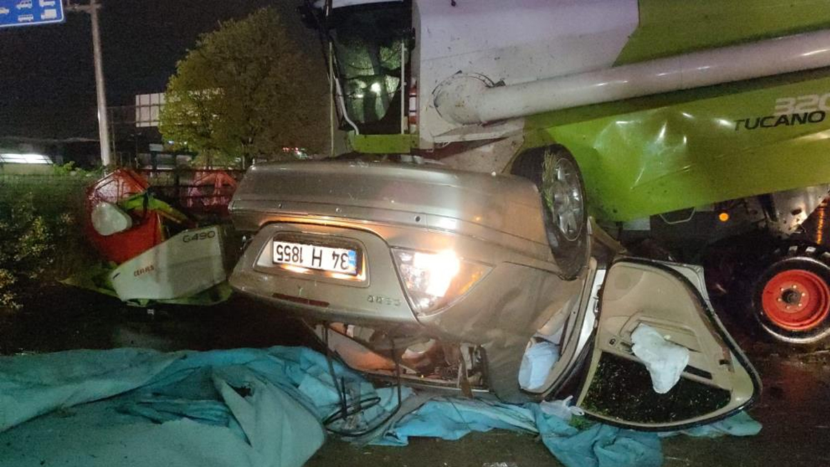 Görenler gözlerine inanamadı! Otomobil biçerdövere saplandı