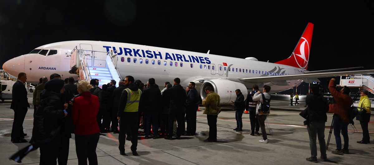 İşgalci İsrail tarafından alıkonulmuşlardı: 18'i Türk 59 Sumud aktivisti İstanbul'a getirildi