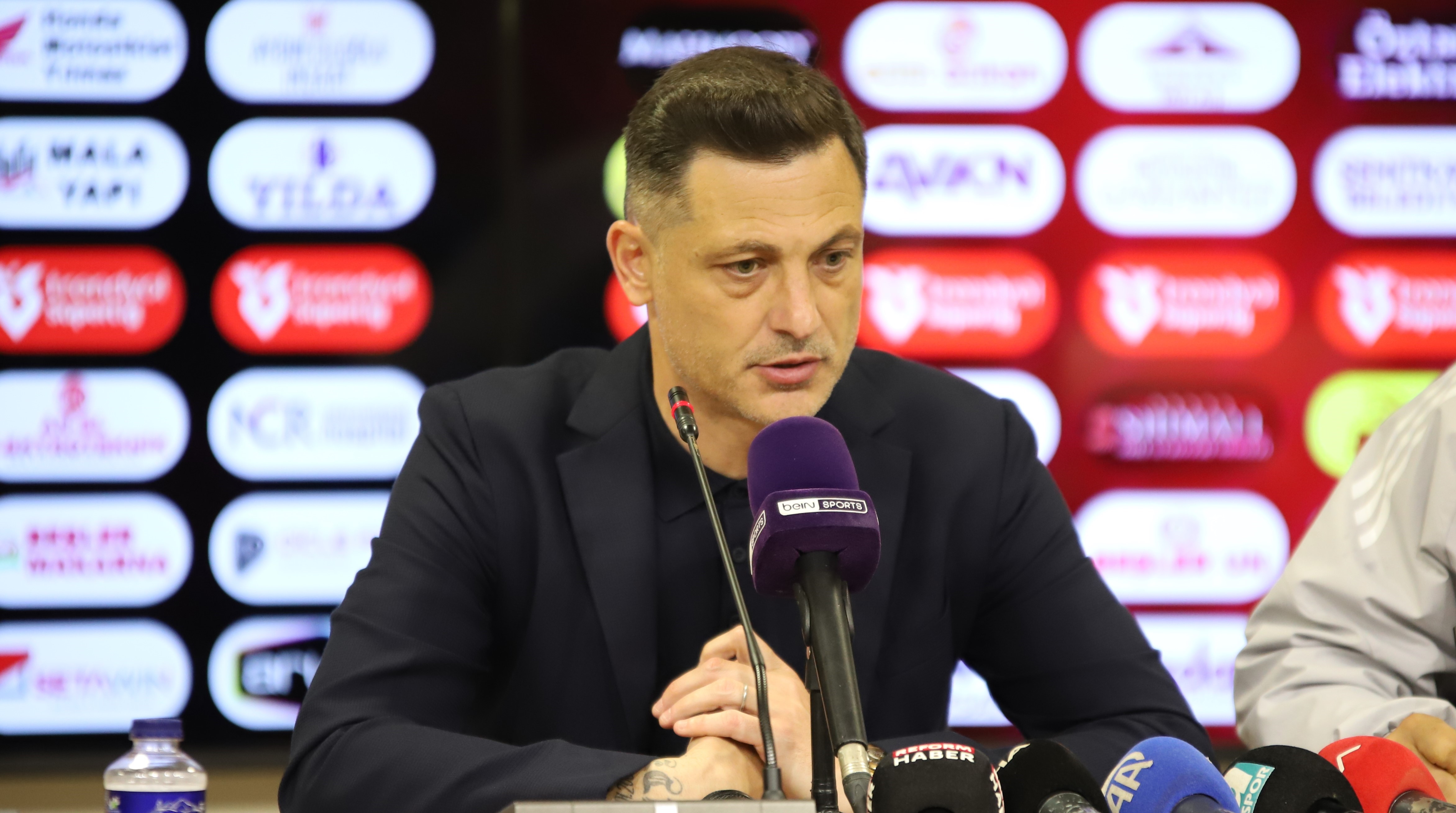 Mirel Radoi: Gelecek sezon bir şeyleri değiştirmek istiyorsak mantalitemizi değiştirmeliyiz