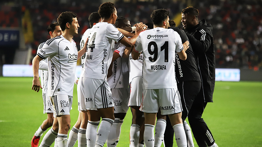 Beşiktaş deplasmanda 3 puanı aldı! Gözünü kupaya çevirdi